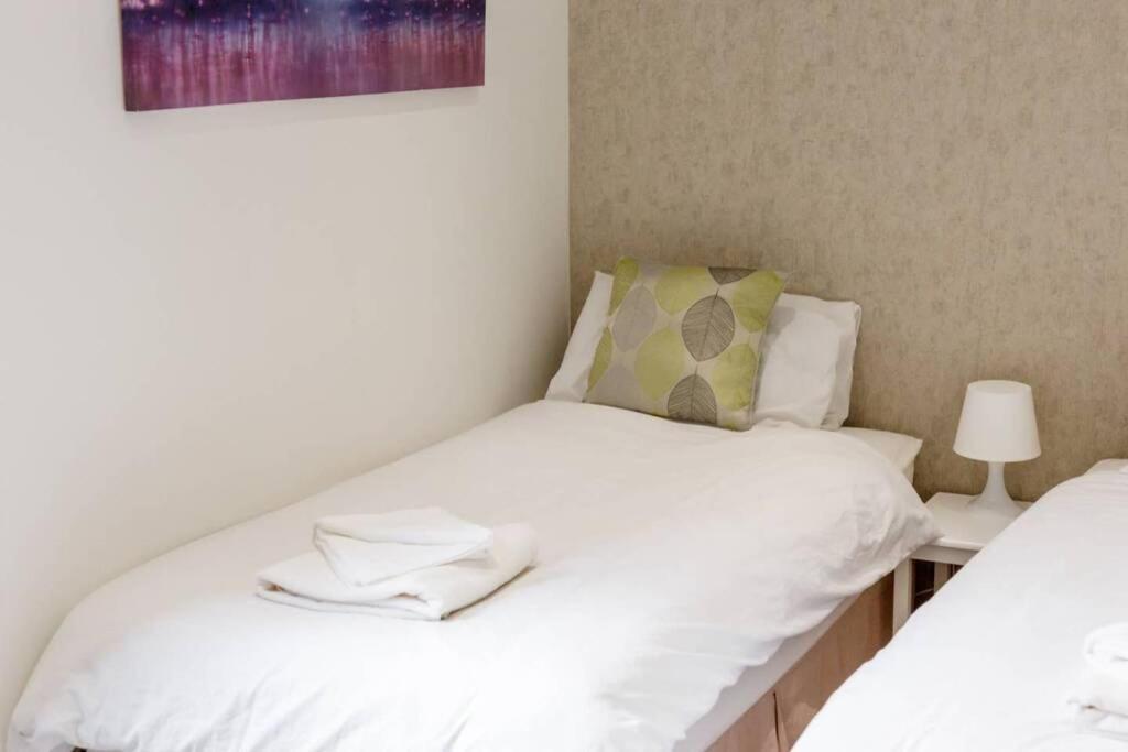 Stylish 2 Bed 2 Bath *Close To Beach And Centre With Parking* Μπόρνμουθ Εξωτερικό φωτογραφία