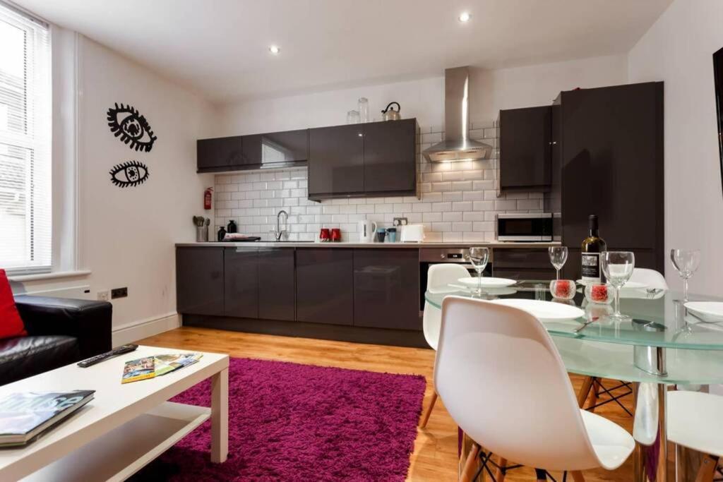 Stylish 2 Bed 2 Bath *Close To Beach And Centre With Parking* Μπόρνμουθ Εξωτερικό φωτογραφία
