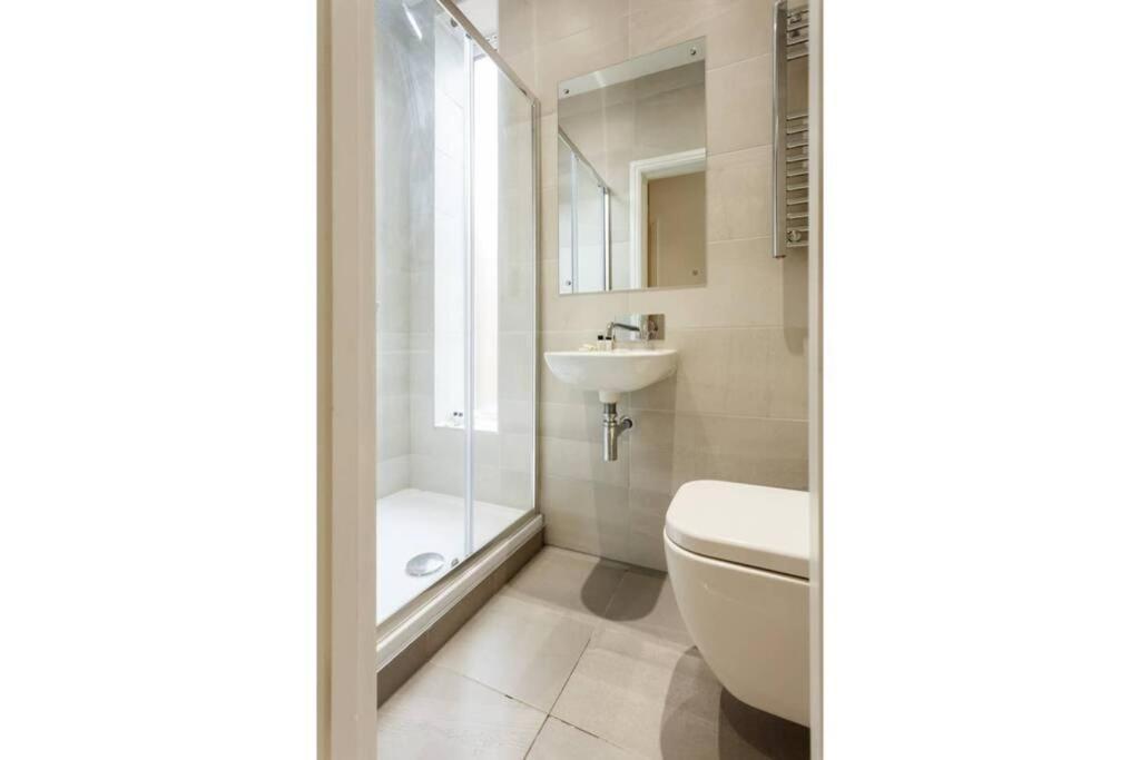 Stylish 2 Bed 2 Bath *Close To Beach And Centre With Parking* Μπόρνμουθ Εξωτερικό φωτογραφία